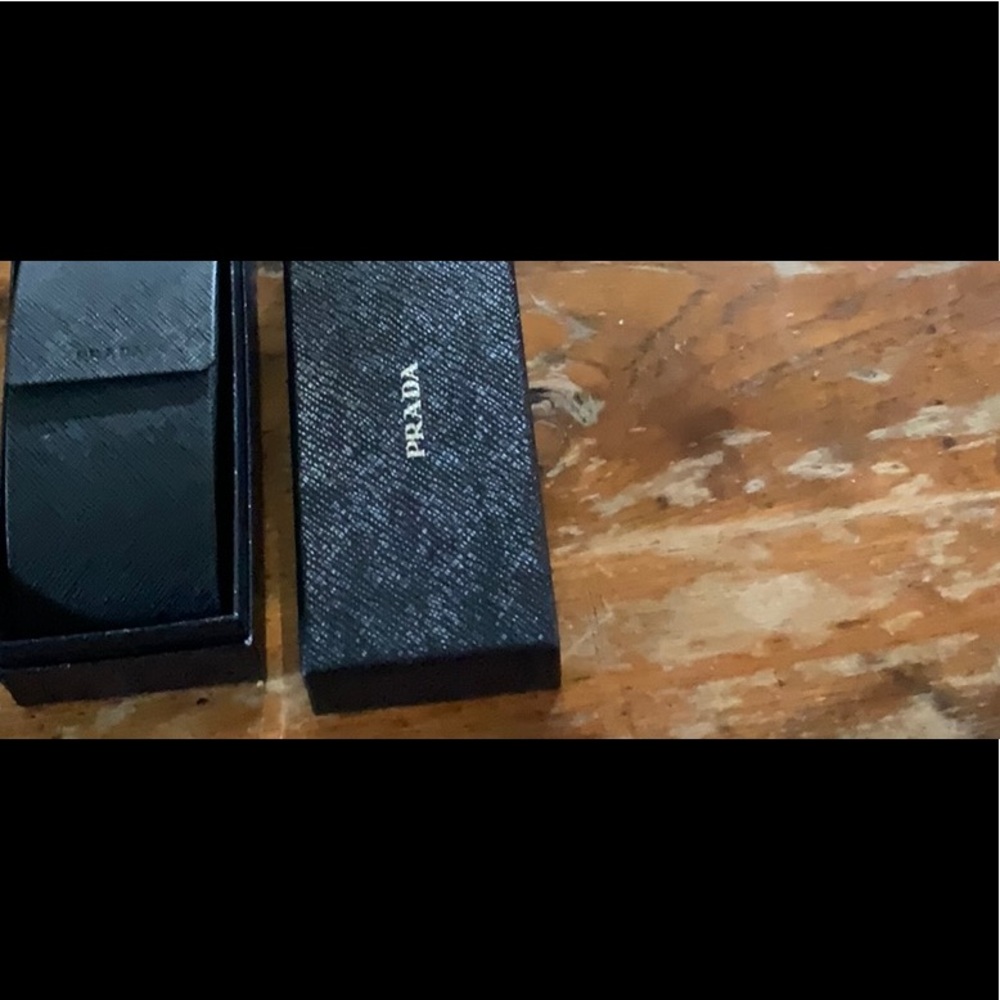 Prada sunglasses - Picture 8 of 9